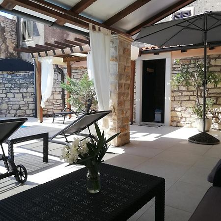 Lory Βίλα Sveti Lovreč Pazenatički Εξωτερικό φωτογραφία