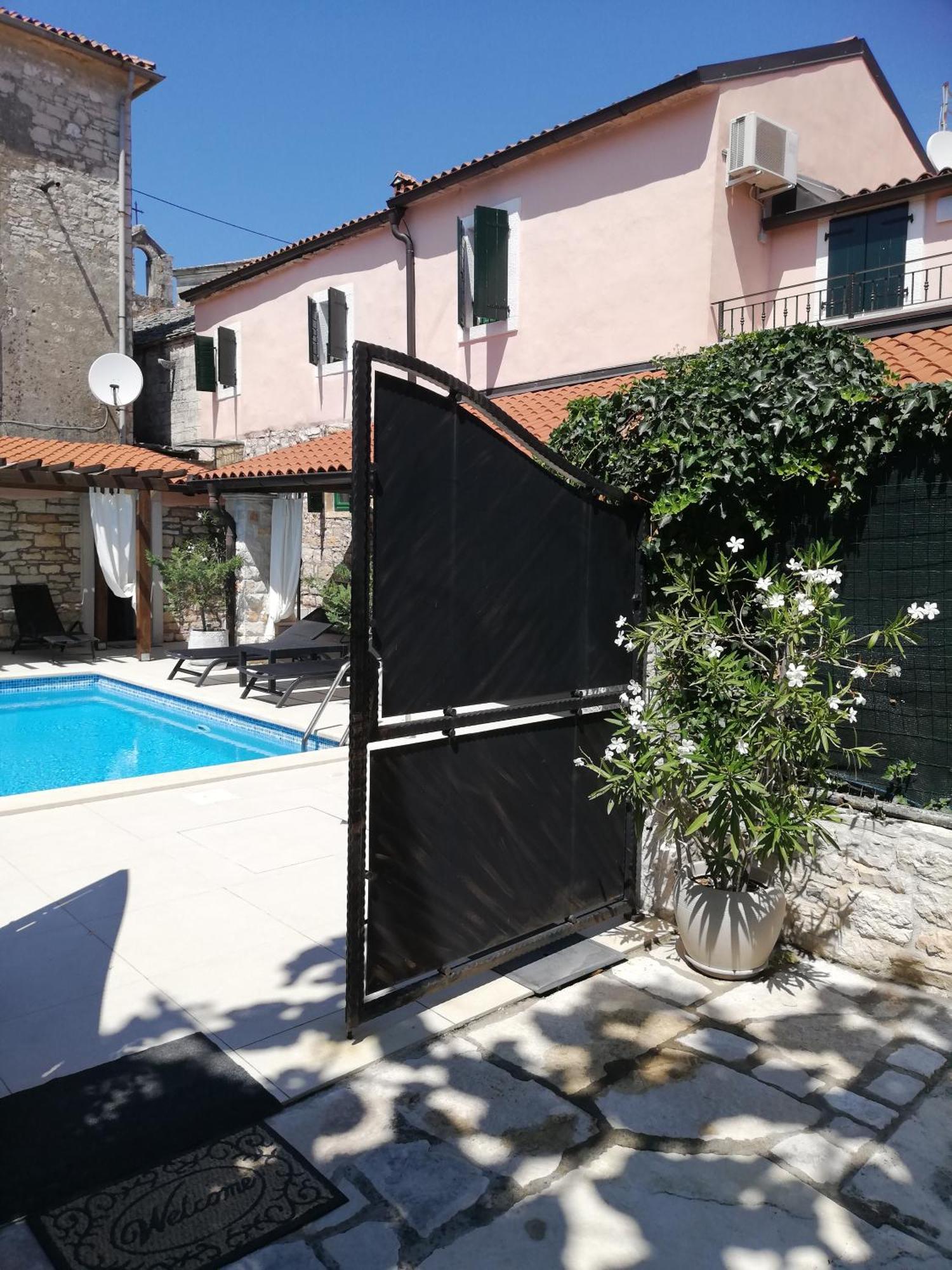 Lory Βίλα Sveti Lovreč Pazenatički Εξωτερικό φωτογραφία